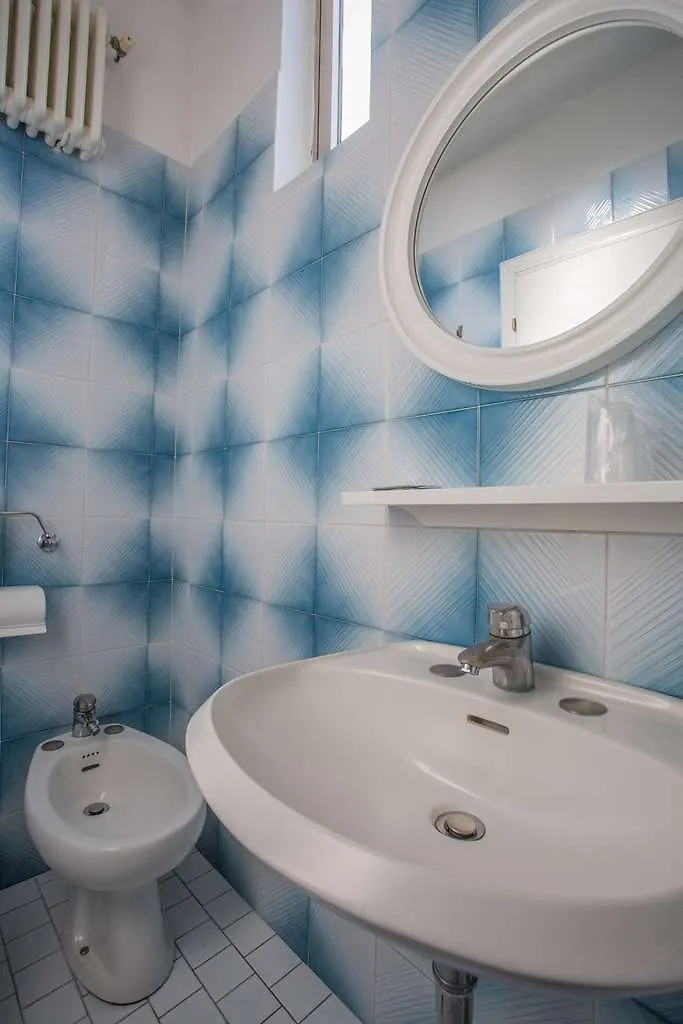 Hotel Nancy Риччоне 2*,  Италия